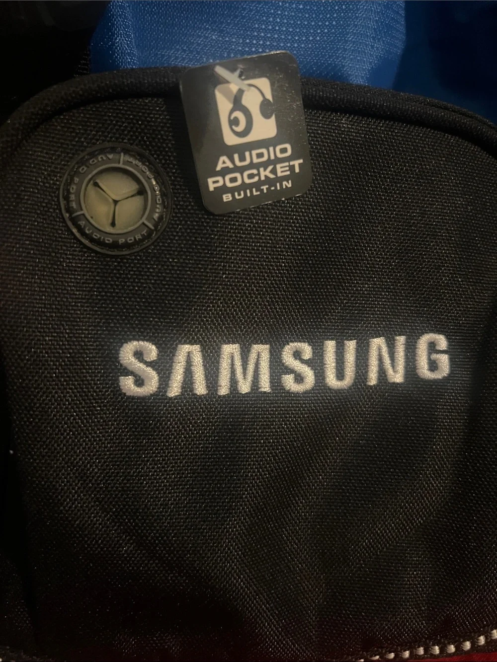 OGIO Samsung Blue and Black Sport Duffel with Removable blanket - Picture 5 of 13